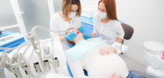 Pregnant women should have regular dental check-ups to promptly detect oral diseases during pregnancy.
