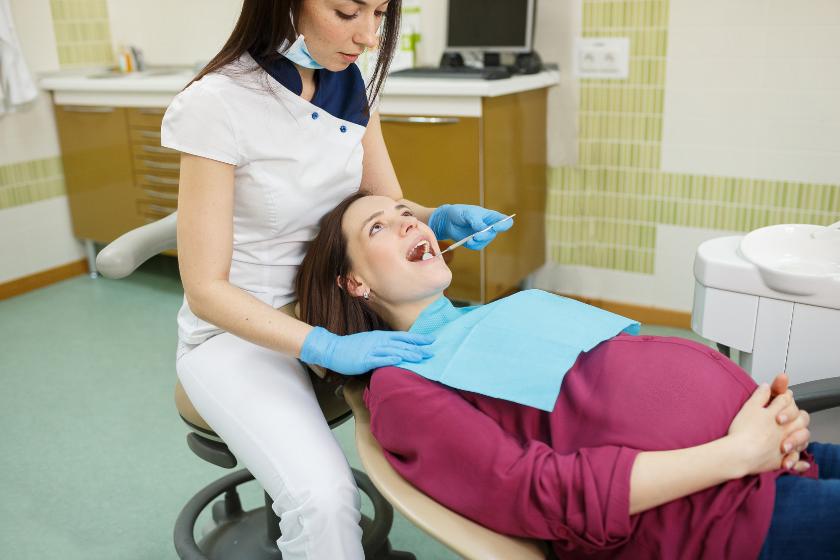 Many pregnant women are concerned about the use of anesthesia or antibiotics during dental treatment.